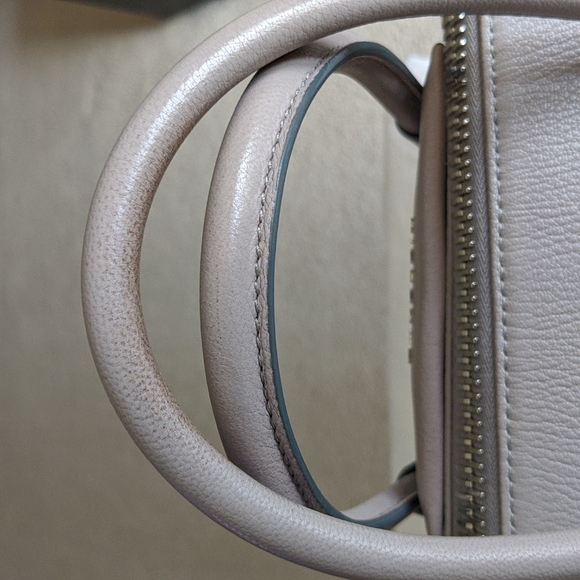 Givenchy Medium Antigona - Picture 8 of 11